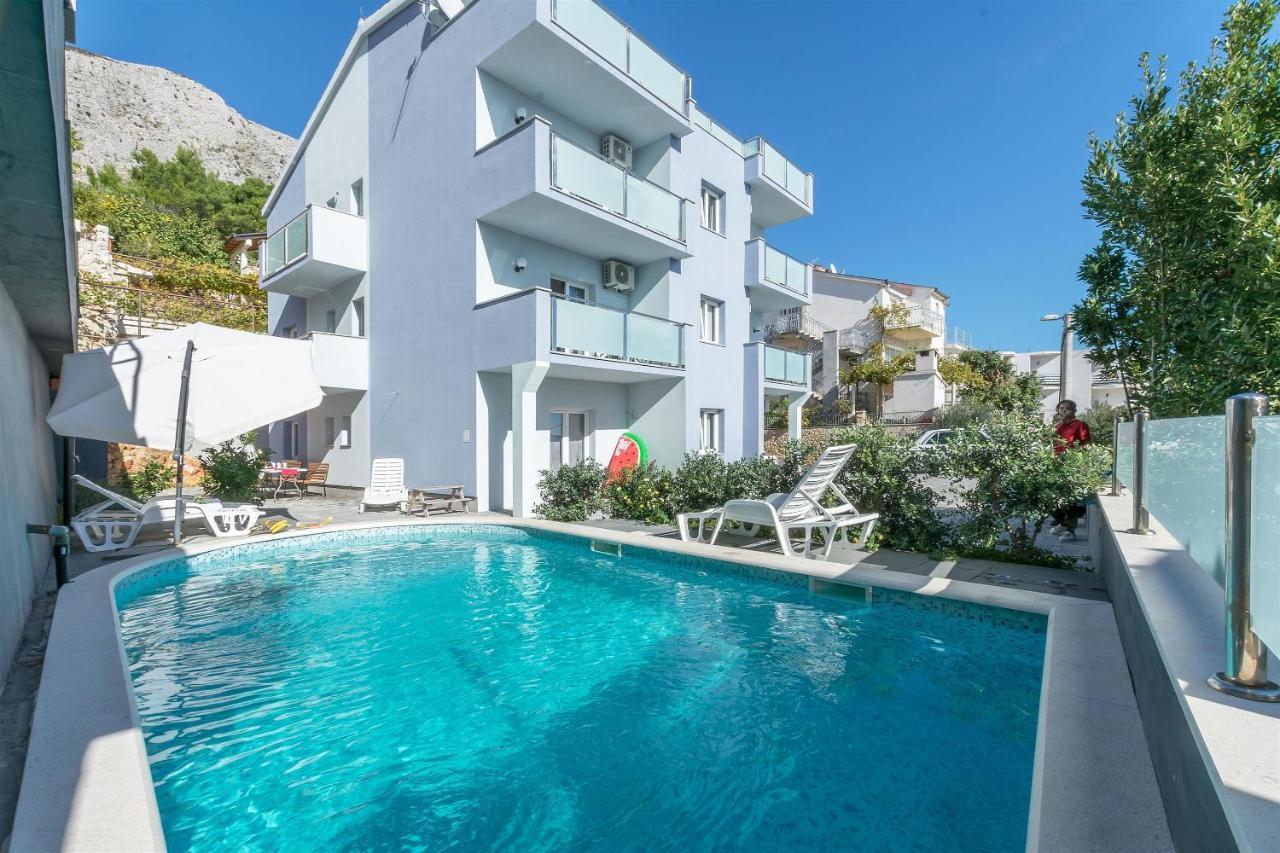 Apartments Lorenzo Lokva Rogoznica Bagian luar foto
