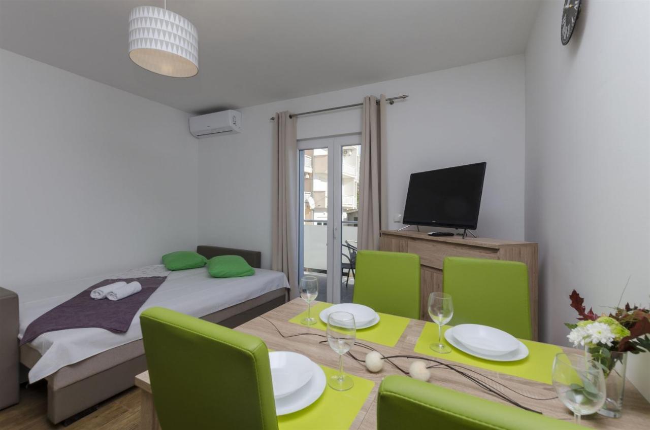 Apartments Lorenzo Lokva Rogoznica Bagian luar foto